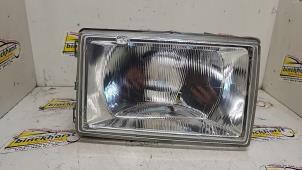 Nieuwe Koplamp rechts Renault R9 Prijs € 28,59 Inclusief btw aangeboden door Binckhorst BV