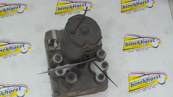 Gebruikte ABS Pomp Mercedes E (W210) 3.0 E-300D 24V Prijs € 84,00 Margeregeling aangeboden door Binckhorst BV