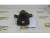 Nissan X-Trail (T30) 2.2 dCi 16V 4x4 Remklauw (Tang) links-achter