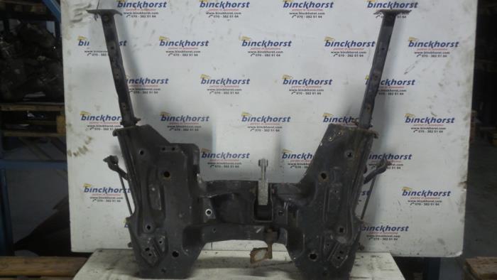 Subframe van een Peugeot 207/207+ (WA/WC/WM) 1.6 HDi 16V 2007