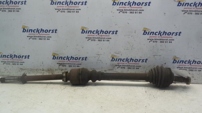 Gebruikte Aandrijfas rechts-voor Citroen XM (Y4) 2.0 i 16V Prijs € 63,00 Margeregeling aangeboden door Binckhorst BV