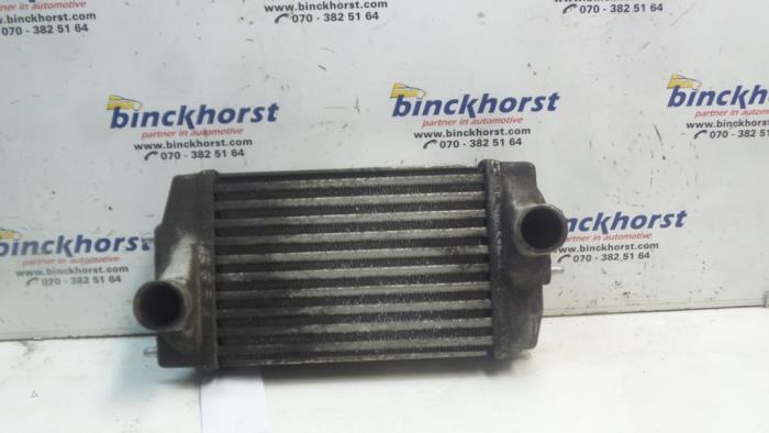 Gebruikte Intercooler Chrysler Voyager/Grand Voyager (RG/RS) 2.5 CRD 16V Prijs € 52,50 Margeregeling aangeboden door Binckhorst BV