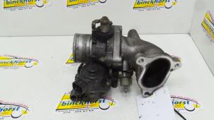 Gebruikte Gasklephuis Toyota Avensis (T22) 2.0 D-4D 16V Prijs € 73,50 Margeregeling aangeboden door Binckhorst BV