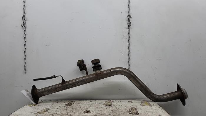 Uitlaat Tussenpijp van een Suzuki Grand Vitara II (JT) 1.9 DDiS 2007