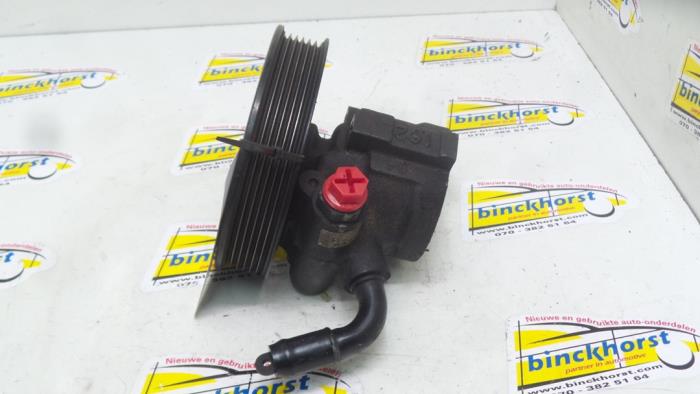 Gebruikte Pomp Servo Volvo S40 (VS) 1.8 16V Prijs € 63,00 Margeregeling aangeboden door Binckhorst BV