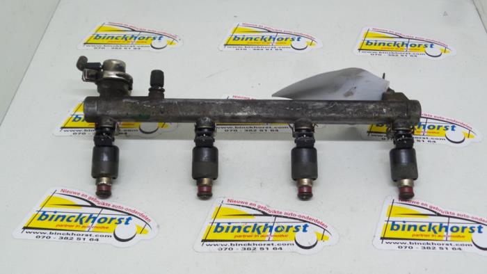 Gebruikte Common rail (Injectie) Chevrolet Nubira (J100) 2.0 16V Prijs € 105,00 Margeregeling aangeboden door Binckhorst BV