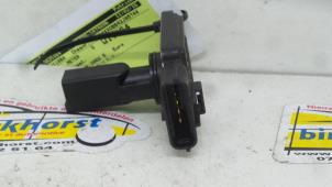 Gebruikte Luchthoeveelheidsmeter Ford Mondeo III 2.0 TDCi 130 16V Prijs € 31,50 Margeregeling aangeboden door Binckhorst BV