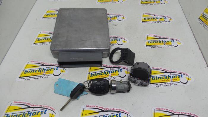 Gebruikte Kontaktslot + computer Ford Mondeo III 2.0 TDCi 130 16V Prijs € 131,25 Margeregeling aangeboden door Binckhorst BV