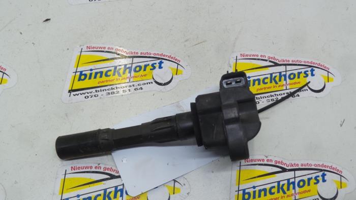 Bobine van een Honda Legend (KA3/8) 3.2i V6 24V 1991