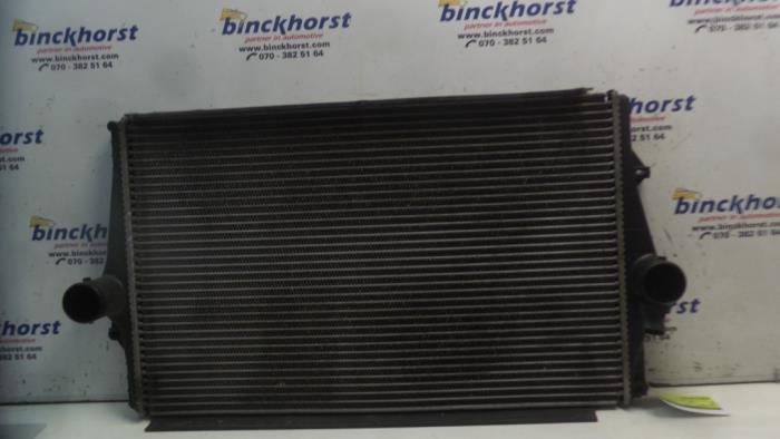 Intercooler van een Volvo S80 (TR/TS) 2.4 T Turbo 20V 2002