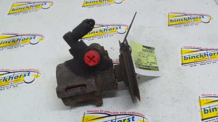 Gebruikte Pomp Servo Volkswagen Golf III (1H1) 1.8 GL,GT Prijs € 42,00 Margeregeling aangeboden door Binckhorst BV