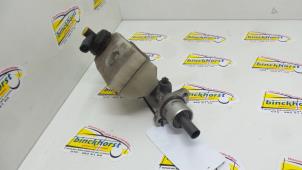 Gebruikte Hoofdremcilinder Renault Megane (EA) 2.0 IDE 16V Prijs € 26,25 Margeregeling aangeboden door Binckhorst BV