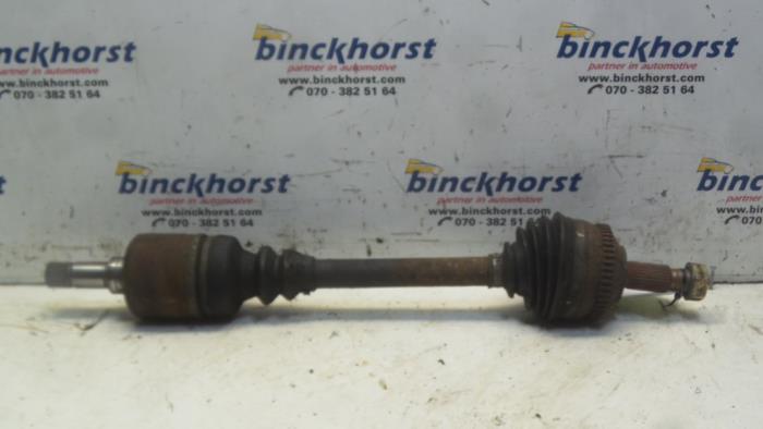 Gebruikte Aandrijfas links-voor Lancia Zeta 2.0 Turbo Prijs € 73,50 Margeregeling aangeboden door Binckhorst BV