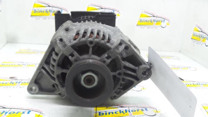 Gebruikte Dynamo Renault Clio II (BB/CB) 1.6 Autom. Prijs € 36,75 Margeregeling aangeboden door Binckhorst BV