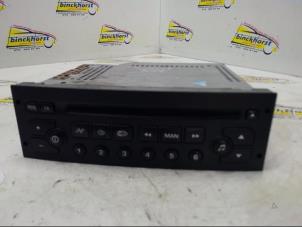 Gebruikte Radio CD Speler Peugeot 307 (3A/C/D) 2.0 HDi 90 Prijs € 42,00 Margeregeling aangeboden door Binckhorst BV