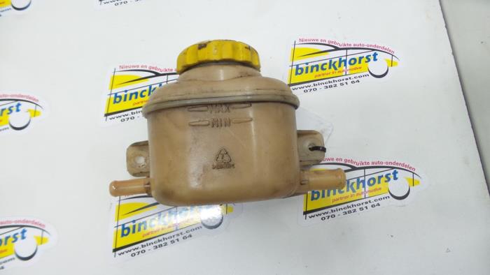 Gebruikte Servo Oliereservoir Chevrolet Tacuma 1.8 Pure,SE,SX Prijs € 15,75 Margeregeling aangeboden door Binckhorst BV