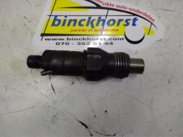 Gebruikte Verstuiver (diesel) Renault Kangoo (KC) 1.9 D 55 Prijs € 36,75 Margeregeling aangeboden door Binckhorst BV