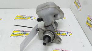 Gebruikte Hoofdremcilinder Opel Combo (Corsa C) 1.7 DI 16V Prijs € 36,75 Margeregeling aangeboden door Binckhorst BV