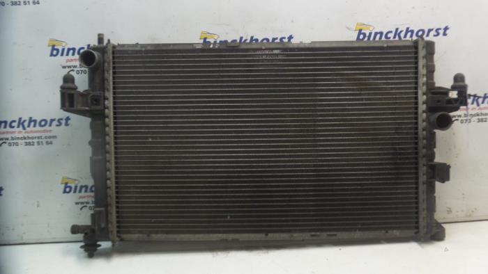 Gebruikte Radiateur Opel Combo (Corsa C) 1.7 DI 16V Prijs € 42,00 Margeregeling aangeboden door Binckhorst BV