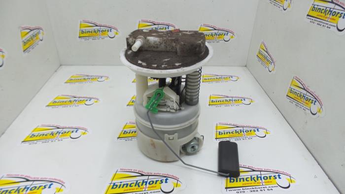 Gebruikte Tank element Pomp Renault Twingo (C06) 1.2 Prijs € 42,00 Margeregeling aangeboden door Binckhorst BV