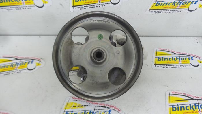 Gebruikte Servopomp Citroen C5 I Berline (DC) 2.0 HPI 16V Prijs € 63,00 Margeregeling aangeboden door Binckhorst BV