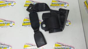 Gebruikte Veiligheidsgordel midden-achter Chrysler Neon II 2.0 16V LE,SE,CS,Sport Prijs € 42,00 Margeregeling aangeboden door Binckhorst BV