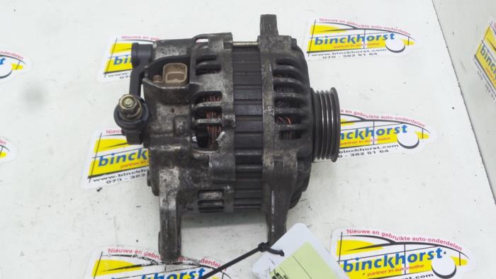 Dynamo van een Mazda 626 (GE14/74/84) 1.8i LX,GLX 16V 1993