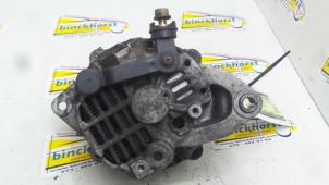 Dynamo van een Mazda 626 (GE14/74/84) 1.8i LX,GLX 16V 1993
