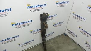 Gebruikte Drager vooras Mitsubishi Outlander (CU) 2.0 16V 4x4 Prijs € 105,00 Margeregeling aangeboden door Binckhorst BV