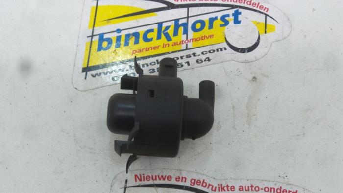 Gebruikte Sensor Temperatuur binnen BMW X5 (E53) 3.0i 24V Prijs € 31,50 Margeregeling aangeboden door Binckhorst BV