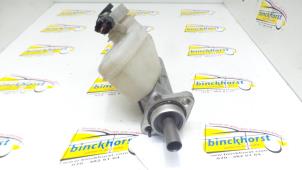 Gebruikte Hoofdremcilinder Toyota Avensis (T22) 2.0 D-4D 16V Prijs € 42,00 Margeregeling aangeboden door Binckhorst BV
