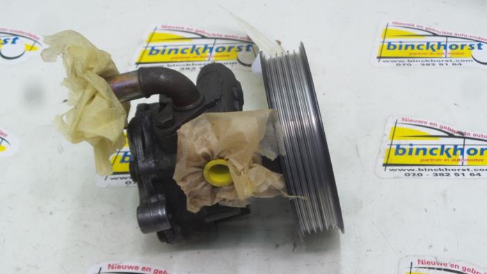 Gebruikte Pomp Servo Seat Leon (1M1) 1.9 TDI 110 Prijs € 52,50 Margeregeling aangeboden door Binckhorst BV