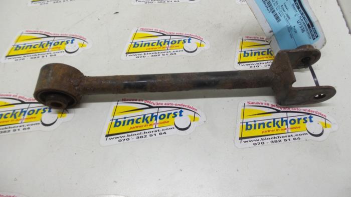 Gebruikte Reactiestang links-achter Chevrolet Evanda 2.0 16V Prijs € 26,25 Margeregeling aangeboden door Binckhorst BV