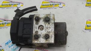 Gebruikte ABS Pomp Renault Megane Scénic (JA) 1.6 RT Prijs € 73,50 Margeregeling aangeboden door Binckhorst BV