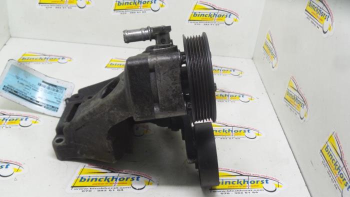 Gebruikte Pomp Servo Opel Vectra B (36) 2.0 Di 16V Prijs € 42,00 Margeregeling aangeboden door Binckhorst BV