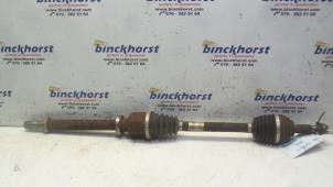 Gebruikte Steekas rechts-voor Renault Clio III (BR/CR) 1.5 dCi 85 Prijs € 36,75 Margeregeling aangeboden door Binckhorst BV