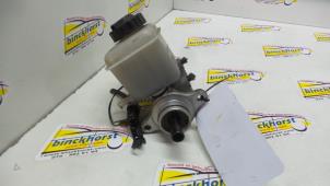 Gebruikte Hoofdremcilinder Kia Shuma II 1.6 16V Prijs € 42,00 Margeregeling aangeboden door Binckhorst BV