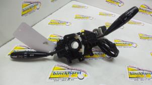 Gebruikte Combischakelaar Stuurkolom Hyundai Accent II/Excel II/Pony 1.3i 12V Prijs € 31,50 Margeregeling aangeboden door Binckhorst BV