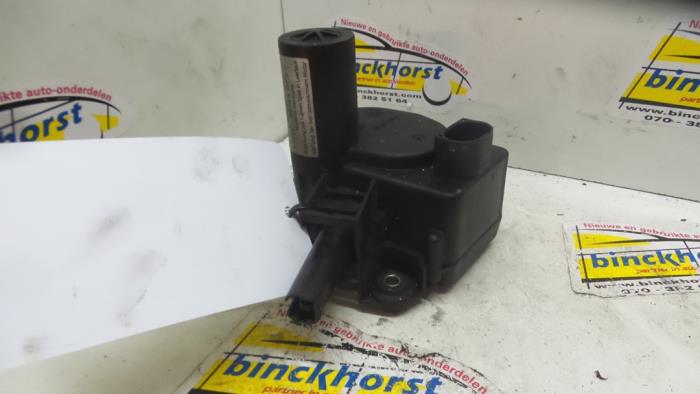 Gebruikte Computer Cruise Control BMW 3 serie (E46/4) 316i Prijs € 36,75 Margeregeling aangeboden door Binckhorst BV