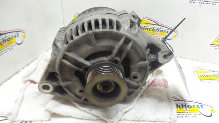 Gebruikte Dynamo Opel Vectra B (36) 1.8 16V Ecotec Prijs € 42,00 Margeregeling aangeboden door Binckhorst BV