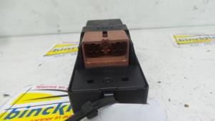 Gebruikte Elektrisch Raam Schakelaar Suzuki Wagon-R+ (SR) 1.2 16V Prijs € 31,50 Margeregeling aangeboden door Binckhorst BV