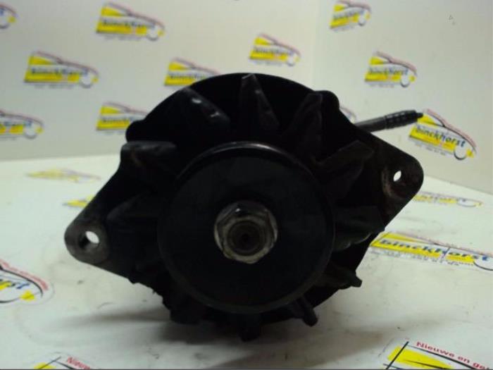 Gebruikte Dynamo Opel Combo (Corsa B) 1.7 D Prijs € 52,50 Margeregeling aangeboden door Binckhorst BV