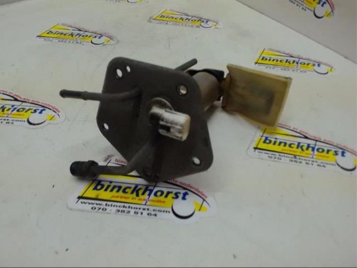 Gebruikte Tank element Pomp Mitsubishi Colt (CA/CC) 1.6 i GL,GLX 16V Prijs € 42,00 Margeregeling aangeboden door Binckhorst BV