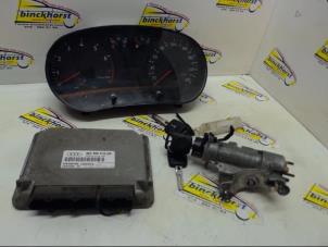 Gebruikte Kontaktslot + computer Audi A3 (8L1) 1.6 Prijs € 105,00 Margeregeling aangeboden door Binckhorst BV