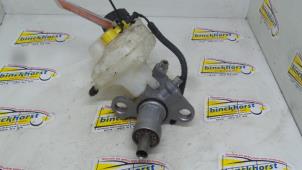 Gebruikte Hoofdremcilinder Chevrolet Orlando (YYM/YYW) 1.8 16V VVT Prijs € 84,00 Margeregeling aangeboden door Binckhorst BV