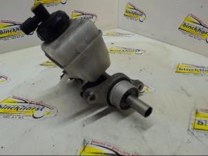 Gebruikte Hoofdremcilinder Dacia Logan MCV (KS) 1.5 dCi Prijs € 42,00 Margeregeling aangeboden door Binckhorst BV