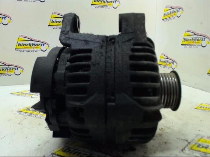 Dynamo van een Opel Zafira (F75) 2.0 DI 16V 1999