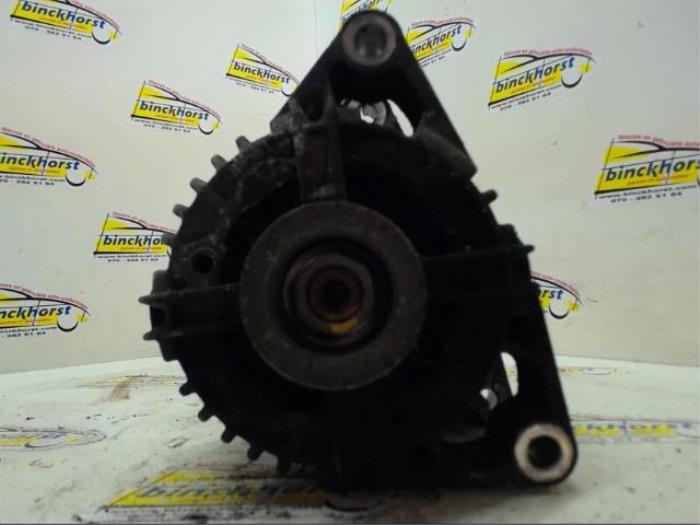 Dynamo van een Opel Zafira (F75) 2.0 DI 16V 1999