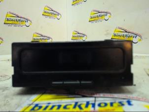 Gebruikte Display Interieur Renault Megane II (BM/CM) 1.9 dCi 120 Prijs € 42,00 Margeregeling aangeboden door Binckhorst BV