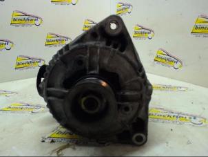 Gebruikte Dynamo Opel Omega B Caravan (21/22/23) 3.2 V6 24V Prijs € 52,50 Margeregeling aangeboden door Binckhorst BV